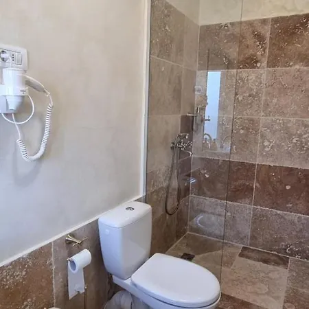 Гостевой дом Dnt House 2 3*