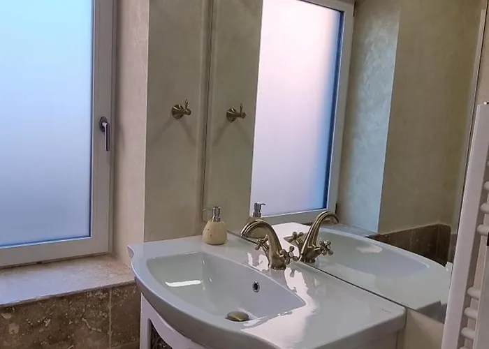 Dnt House 2 3* Craiova