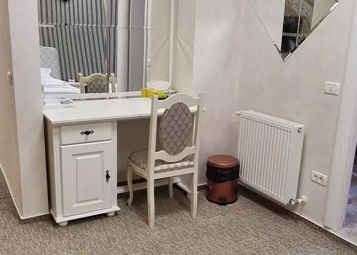 Dnt House 2 3* Craiova