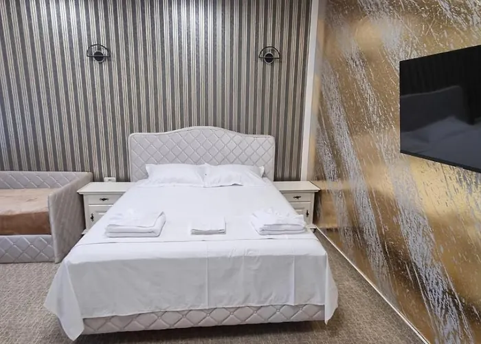 Dnt House 2 3* Craiova